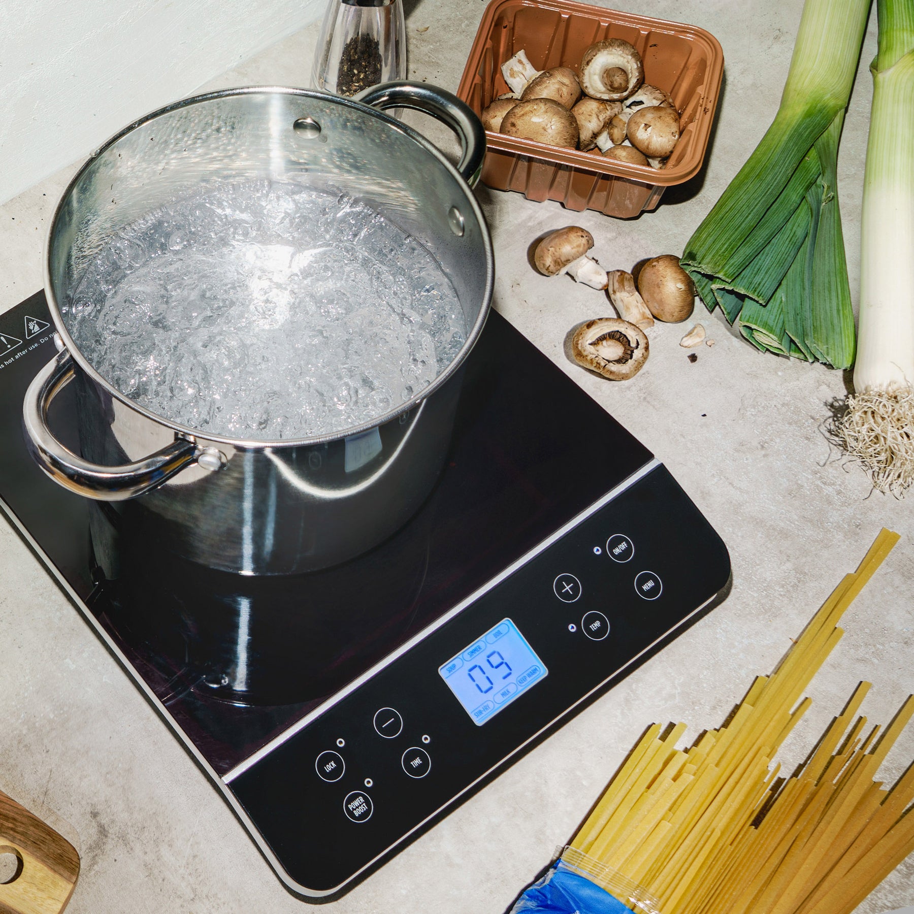 REVIEW: Duxtop 1800W Portable Induction Cooktop Burner - Water